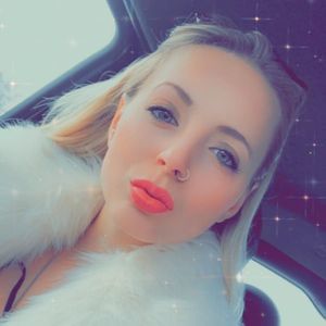 Meet your Posher, Coralee